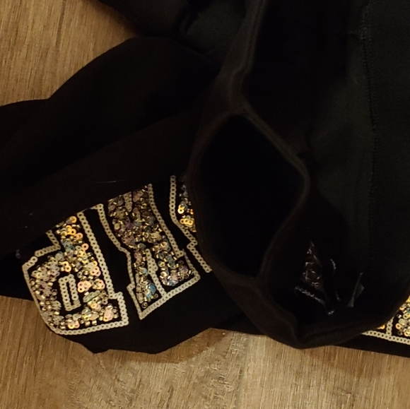 PINK - Picture 4 of 5